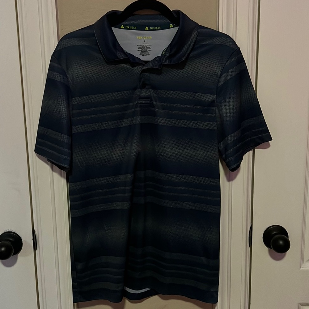 Tek Gear Button-Up Collar Shirt